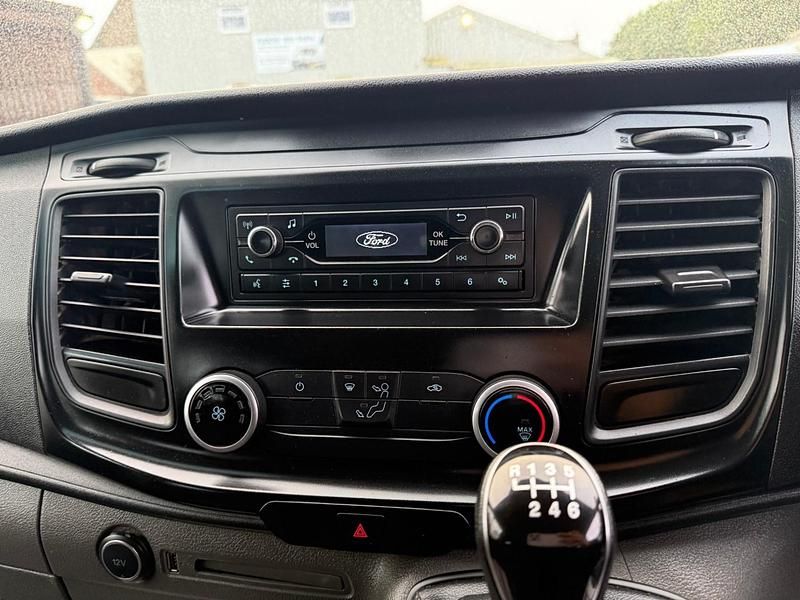 Used Ford Transit Custom 130 HP (95 kW) 2019 White Van