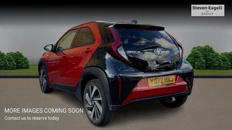 Used Toyota Aygo X 72 HP (52 kW) 2023 Red SUV