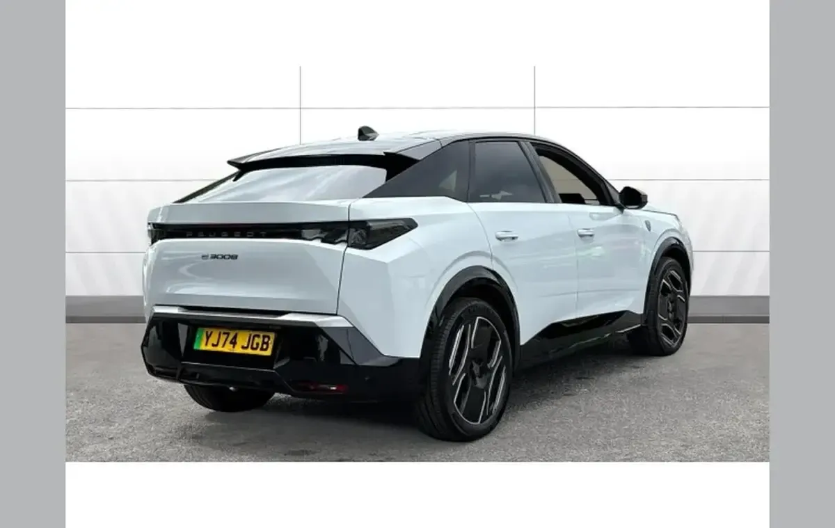 Used Peugeot e-3008 GTi 156 kW (213 HP) 2025 White SUV