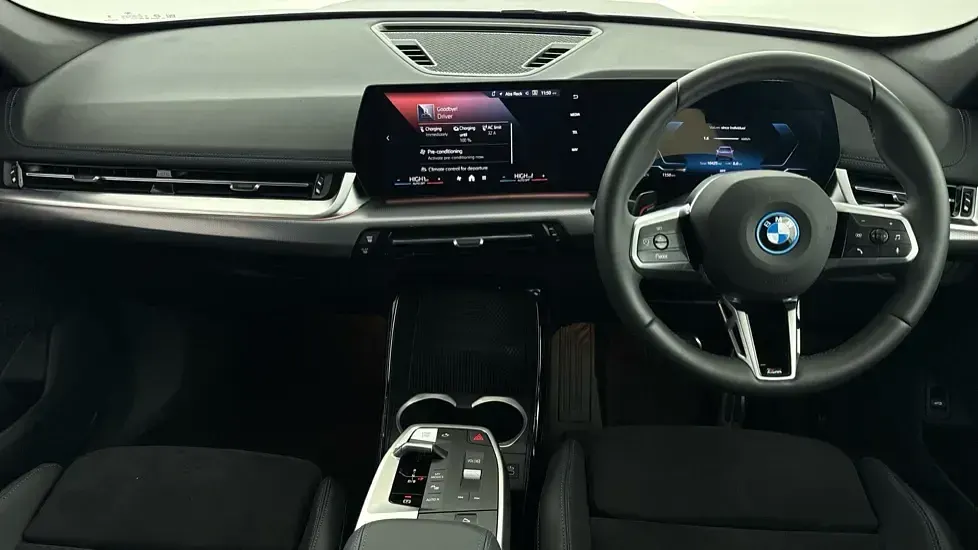 Usado BMW iX1 M Sport 230 kW (313 HP) 2025 Azul SUV