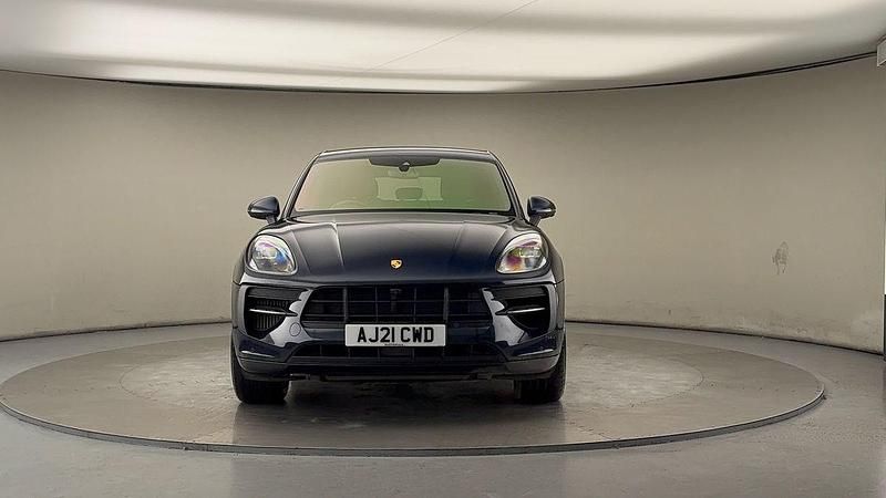Used Porsche Macan 380 HP (279 kW) 2021 Night blue SUV