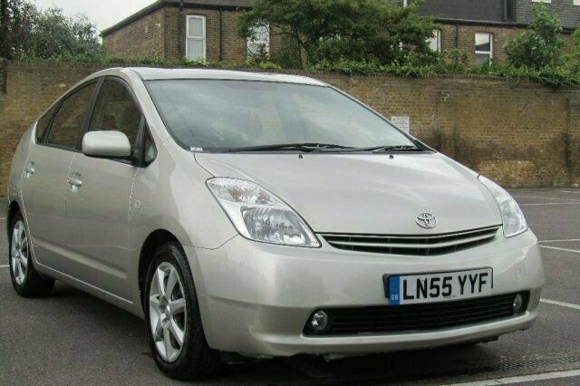 Used 2005 Toyota Prius Hatchback | £5,190 (Expensive) - Image 1/4