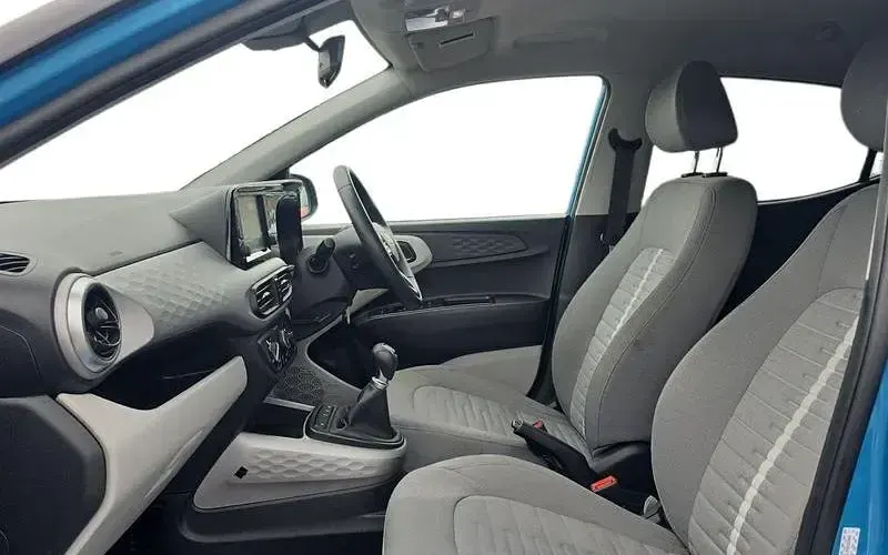 Used Hyundai i10 Premium 67 HP (49 kW) 2023 Hatchback