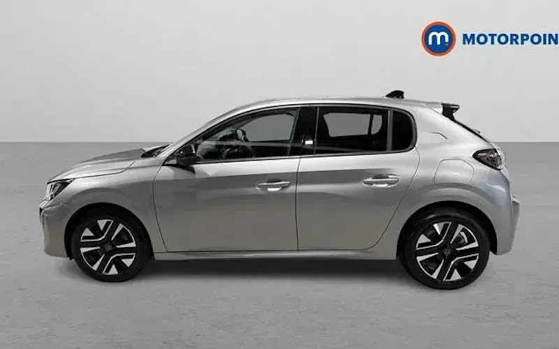 Usado Peugeot 208 Allure 101 HP (74 kW) 2025 Cinzento Citadino