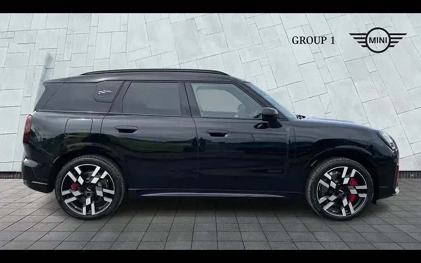 New Mini John Cooper Works Countryman 300 HP (220 kW) 2026 Black SUV
