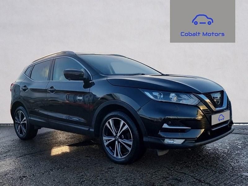 Black Used 2018 Nissan Qashqai N-Connecta SUV | £8,490 (Fair price) - Image 1/4