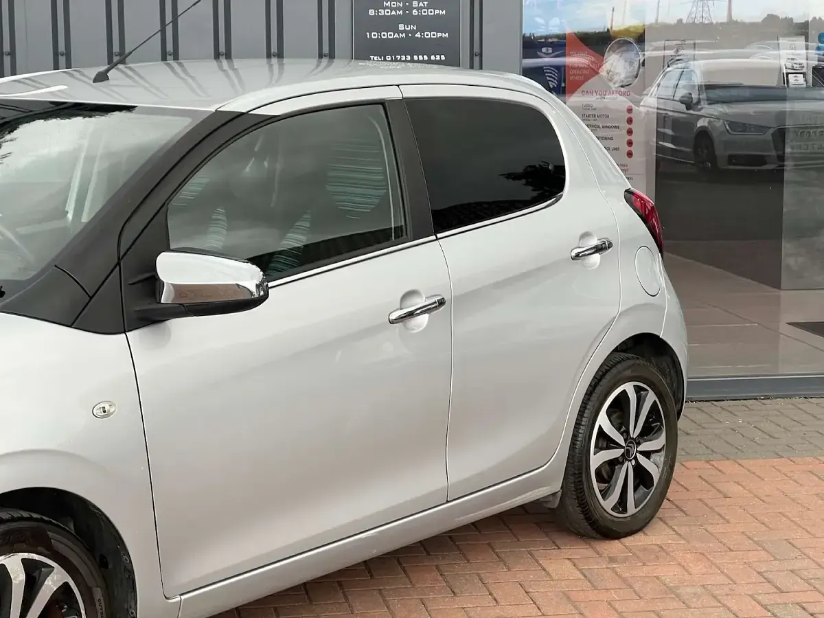 Used Citroën C1 Flair 82 HP (60 kW) 2017 Grey Hatchback