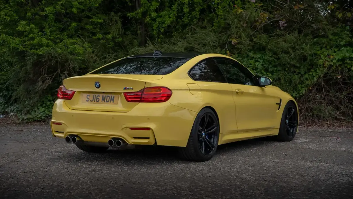 Usado BMW M4 Comfort Edition 2016 Amarillo Coupe
