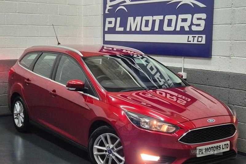 Red Used 2015 Ford Focus Zetec Estate | £5,750 (Fair price) - Image 1/1