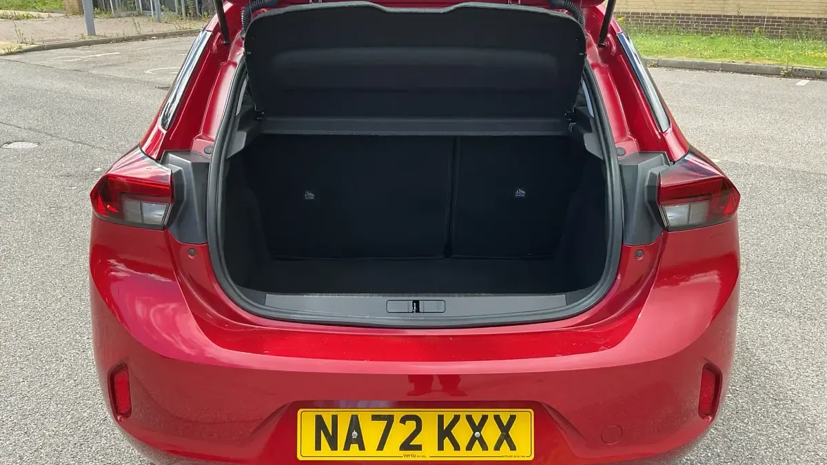Used Vauxhall Corsa Design Edition 75 HP (55 kW) 2022 Blue Hatchback