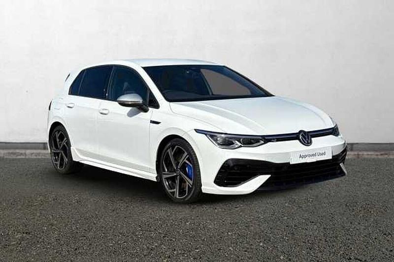 Used 2023 VW Golf VIII | £34,990 (Expensive) - Image 1/4