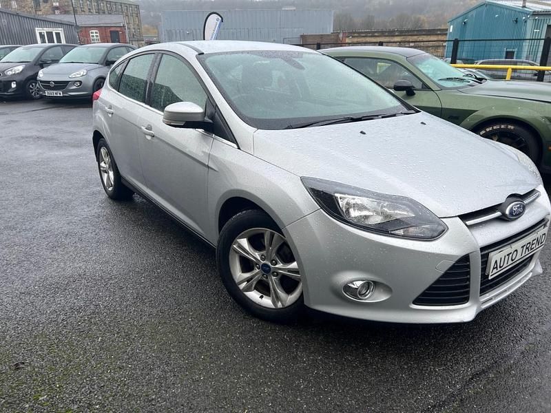 Used Ford Focus Zetec 2013 Silver Hatchback