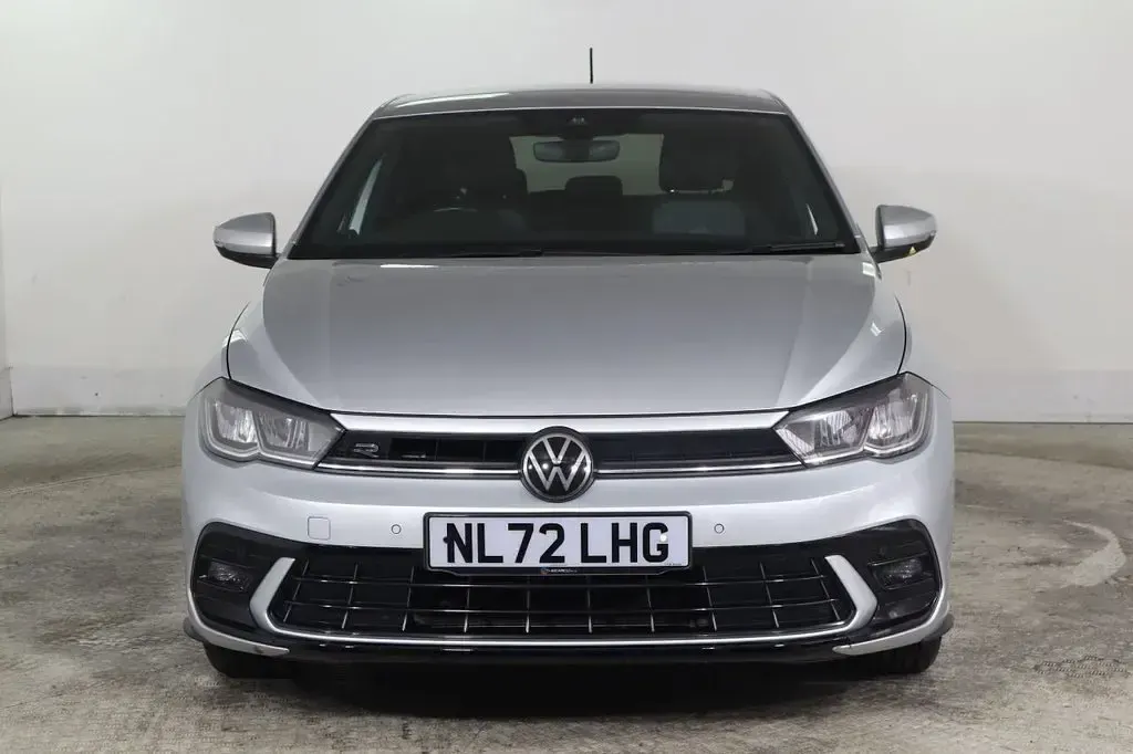 Used VW Polo R-line 95 HP (69 kW) 2022 Silver Hatchback