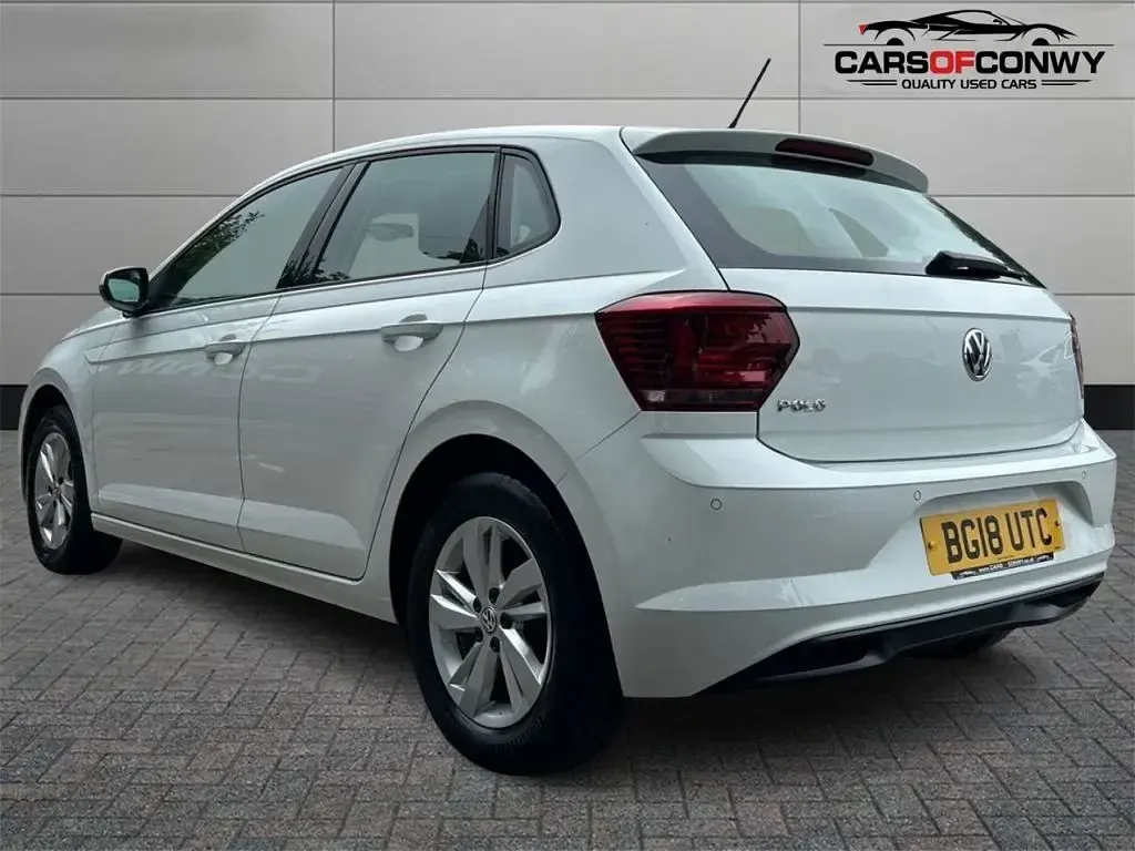 Used VW Polo SE 95 HP (69 kW) 2018 White Hatchback