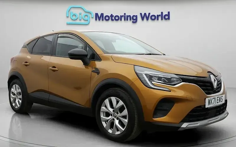 Usado Renault Captur Iconic 140 HP (102 kW) 2021 SUV