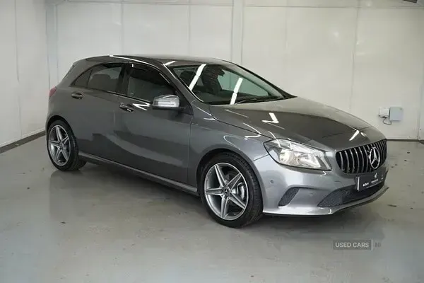 Used Mercedes A180 Executive 109 HP (80 kW) 2017 Grey Hatchback