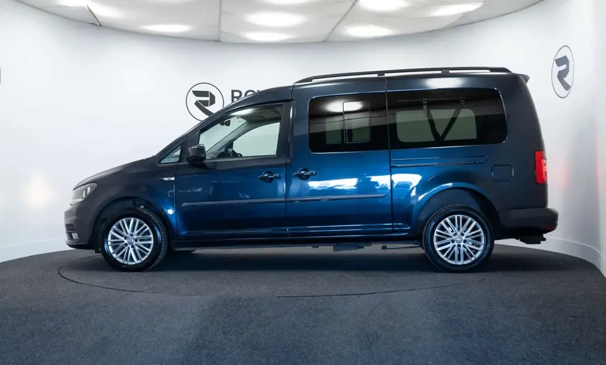 Gebraucht VW Caddy Life 122 PS (89 kW) 2018 Blau Van / Kleinbus