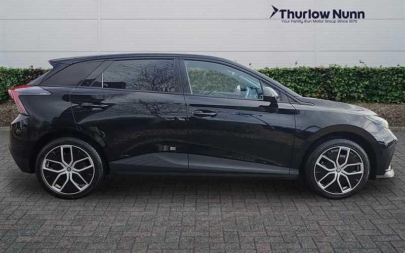 Used MG MG4 EV Trophy 150 kW (204 HP) 2025 Black Hatchback