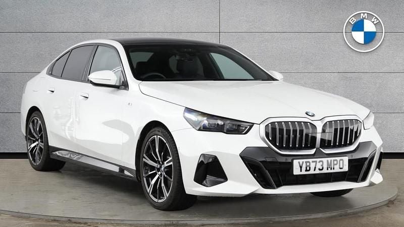 White Used 2023 BMW 520 M Sport | £37,485 (Fair price) - Image 1/4
