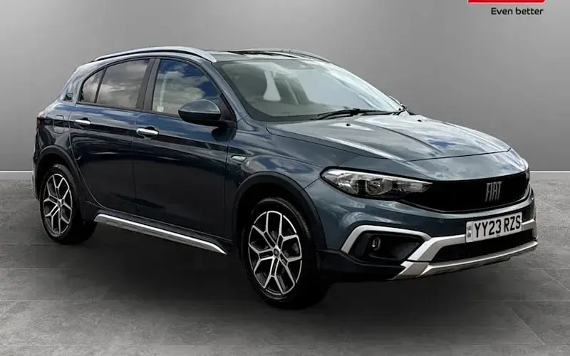 Used Fiat Tipo Cross 131 HP (96 kW) 2023 Hatchback