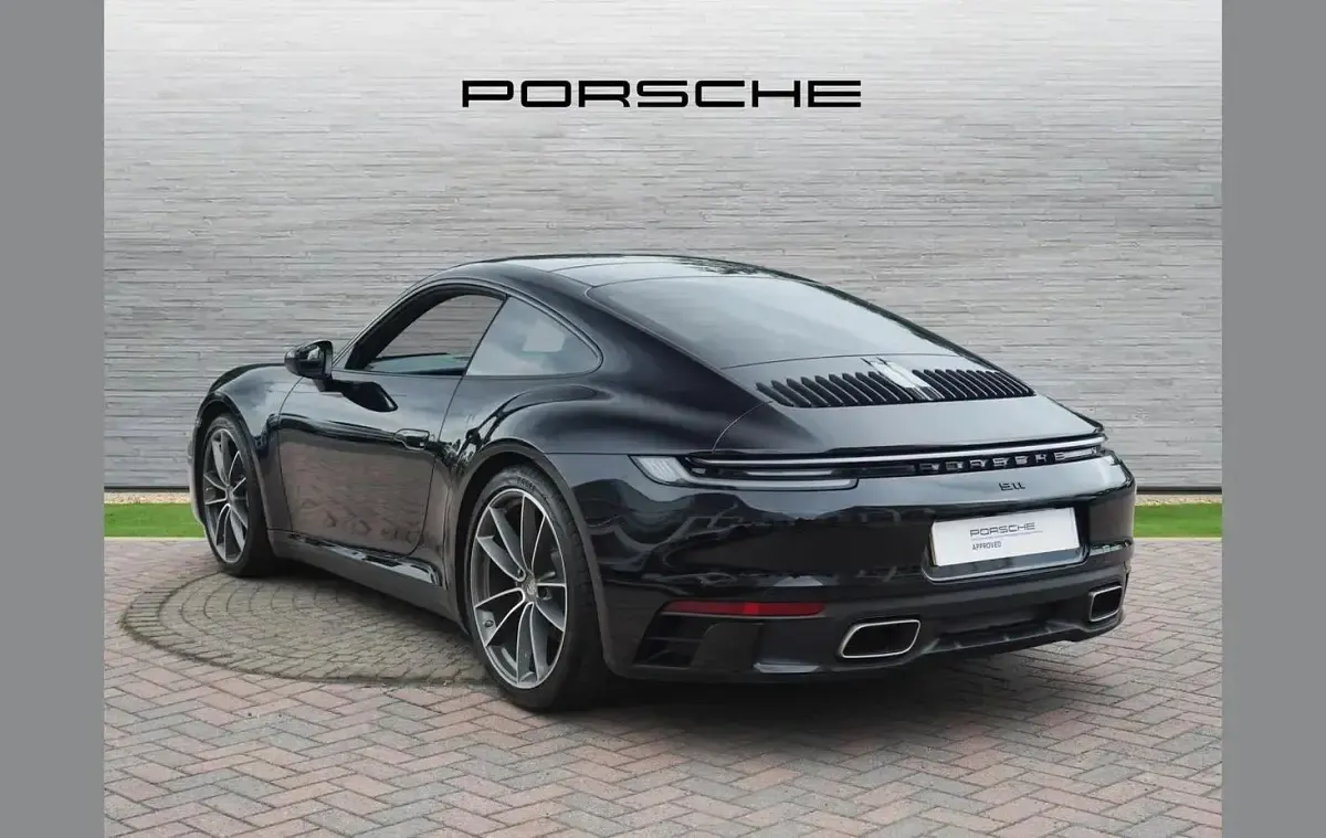 Used Porsche 911 379 HP (278 kW) 2024 Black Coupe