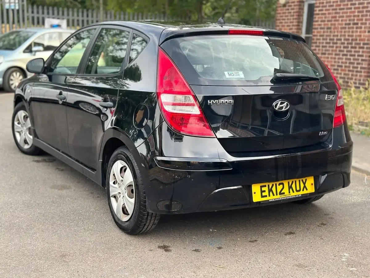 Used Hyundai i30 Classic 90 HP (66 kW) 2012 Black Hatchback