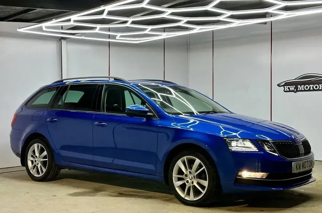 Usado Skoda Octavia SE L 150 CV (110 kW) 2019 Azul Familiar