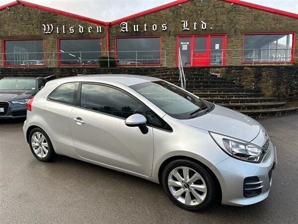 Silver Used 2016 Kia Rio Hatchback | £6,999 (A bit pricey) - Image 1/1