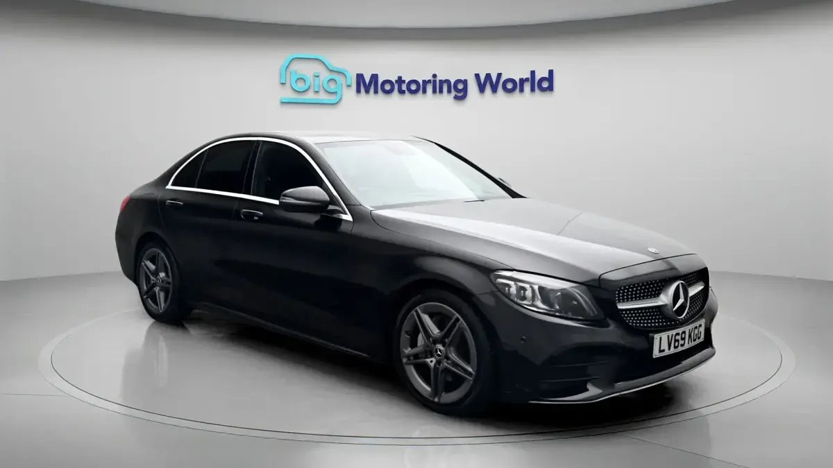 Used Mercedes C200 AMG line 198 HP (145 kW) 2019 Sedan