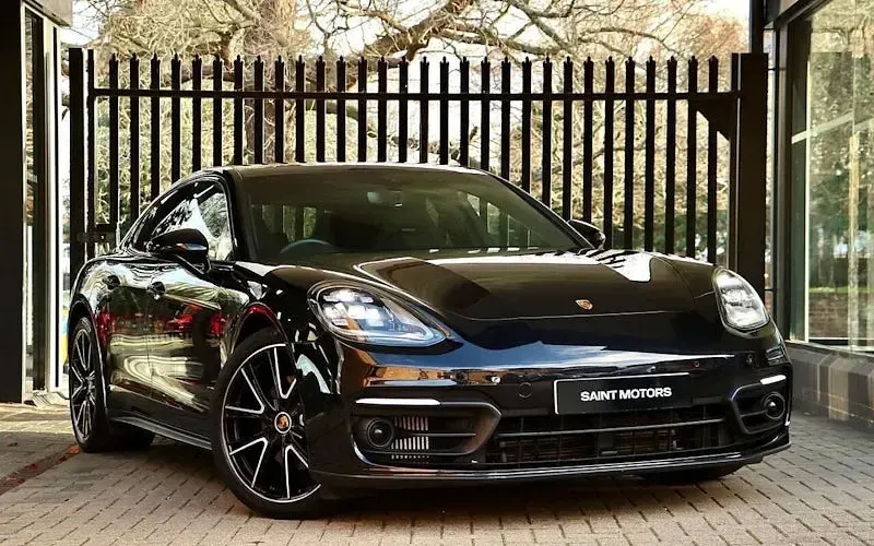 Used Porsche Panamera 330 HP (242 kW) 2021 Hatchback