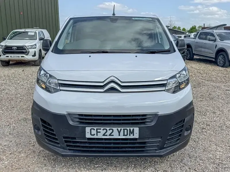 Używany Citroën Dispatch 102 KM (75 kW) 2022 Biały Minivan