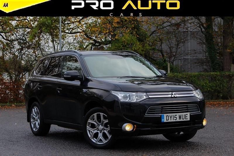 Black Used 2015 Mitsubishi Outlander P-HEV Estate | £7,800 (Good price) - Image 1/4