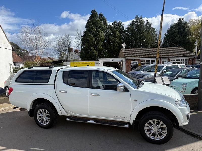 Used Mitsubishi L200 2015 White Pickup