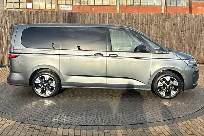 Used VW Multivan Style 150 HP (110 kW) 2025 Grey Van