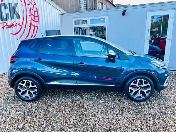 Used Renault Captur GT-Line 90 HP (66 kW) 2019 Blue/black SUV
