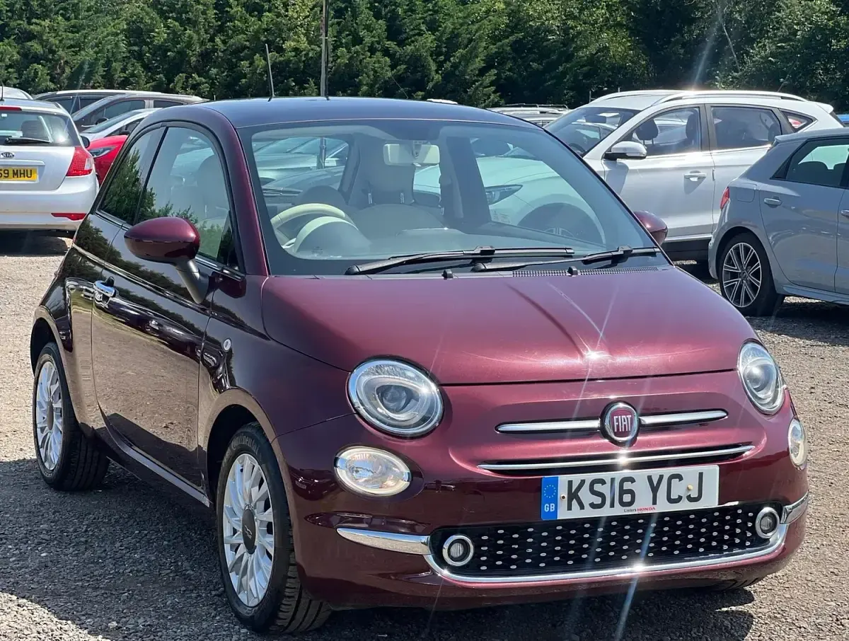 Used Fiat 500 Lounge 69 HP (50 kW) 2016 Red Hatchback