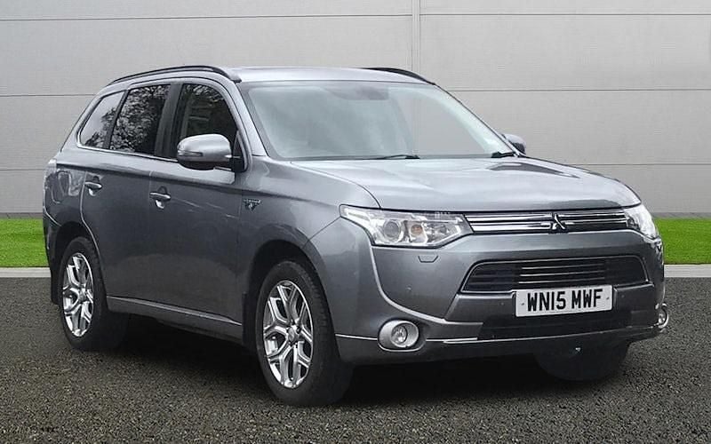 Used 2015 Mitsubishi Outlander P-HEV Estate | £9,995 (Fair price) - Image 1/4
