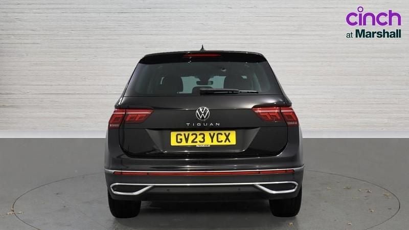 Used VW Tiguan Elegance 150 HP (110 kW) 2023 Black SUV
