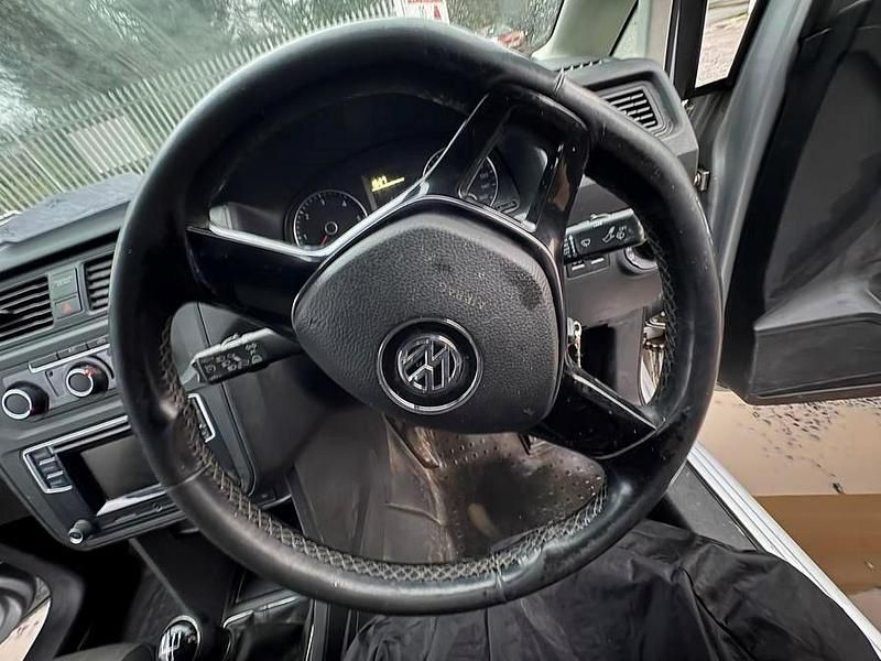 Used VW Caddy Maxi Highline 102 HP (75 kW) 2016 Silver MPV