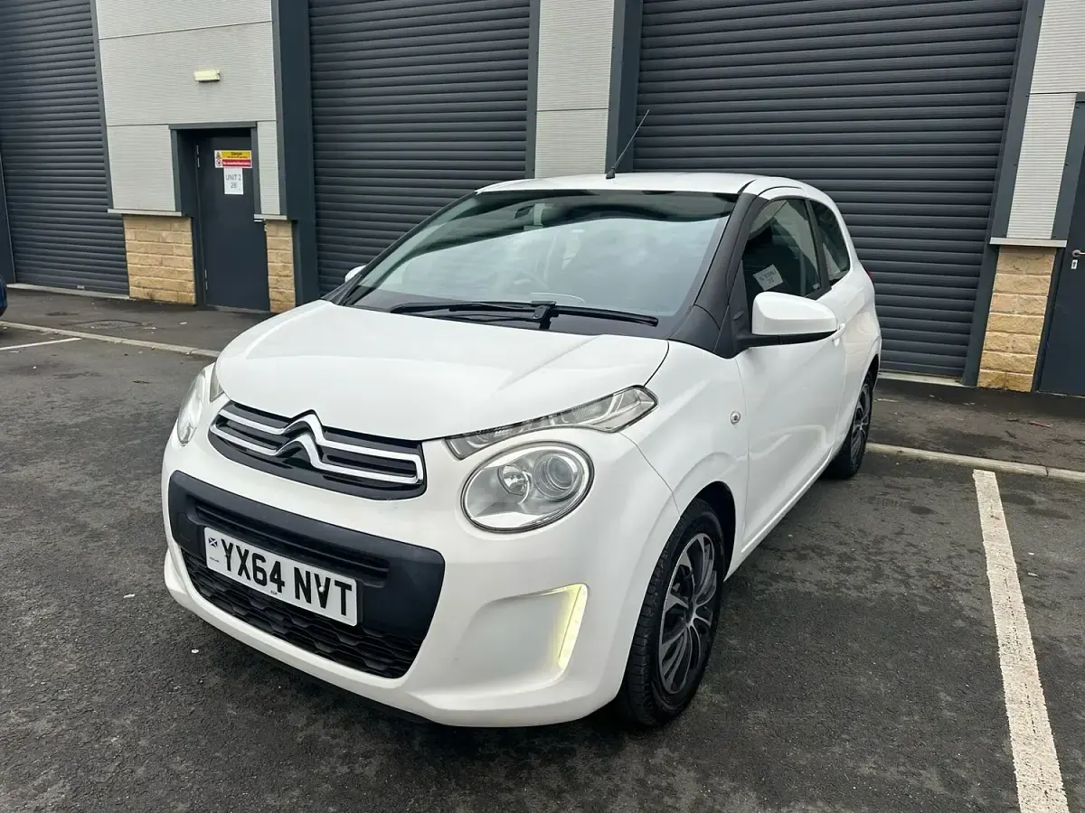 Usado Citroën C1 Feel 68 CV (50 kW) 2014 Blanco Utilitario
