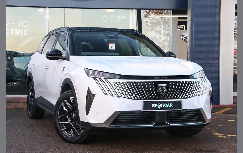 Used Peugeot 5008 GT 134 HP (98 kW) 2024 White MPV