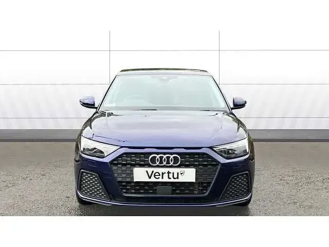 Used Audi A1 Design 95 HP (69 kW) 2023 Blue SUV