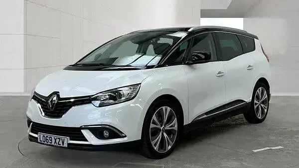 Used Renault Grand Scénic IV Signature 140 HP (102 kW) 2019 White/black MPV
