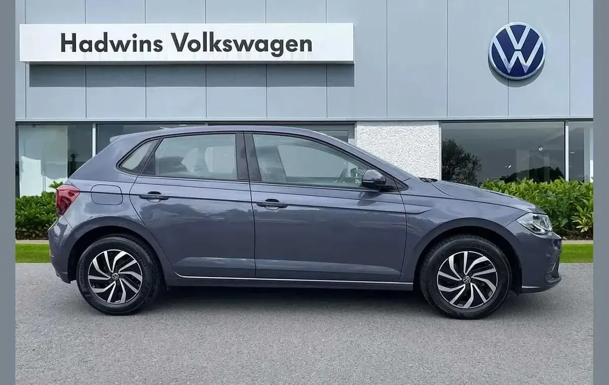 Used VW Polo Life 94 HP (69 kW) 2024 Grey Hatchback