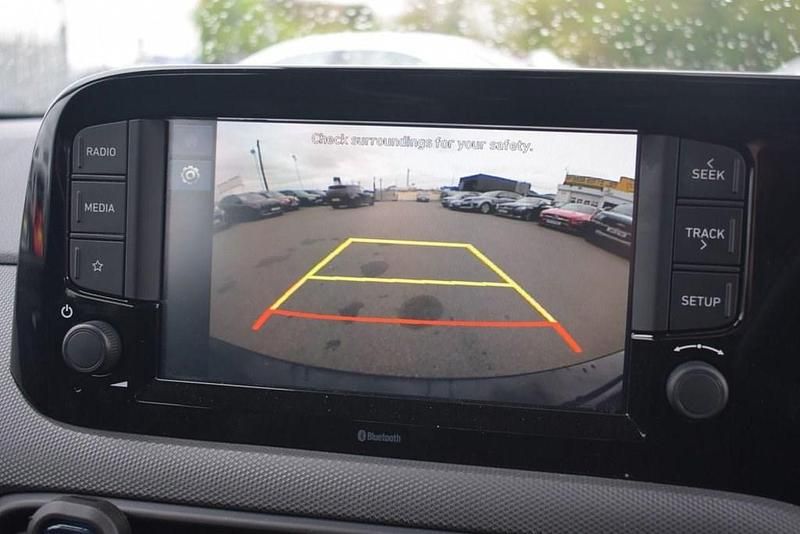 Used Hyundai i10 Advanced 67 HP (49 kW) 2023 Black Hatchback