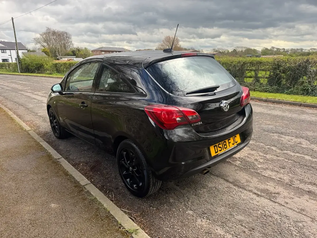 Used Vauxhall Corsa SRi 2018 Black Hatchback