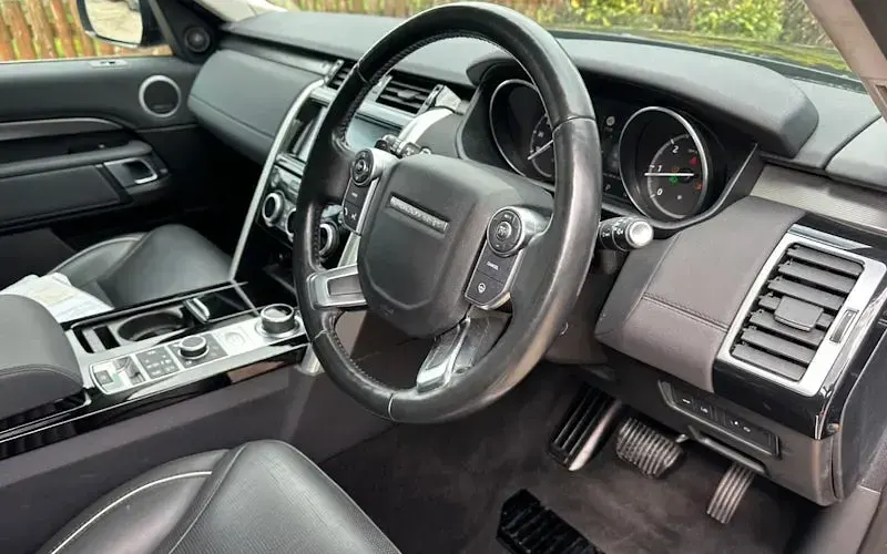 Used Land Rover Discovery HSE 241 HP (177 kW) 2017 Blue SUV