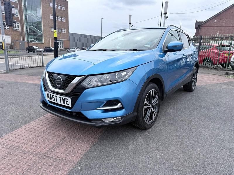 Used Nissan Qashqai N-Connecta 115 HP (84 kW) 2017 Blue SUV