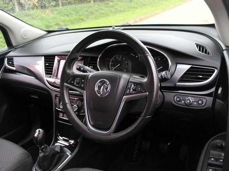 Used Vauxhall Mokka X Active 140 HP (102 kW) 2018 White SUV