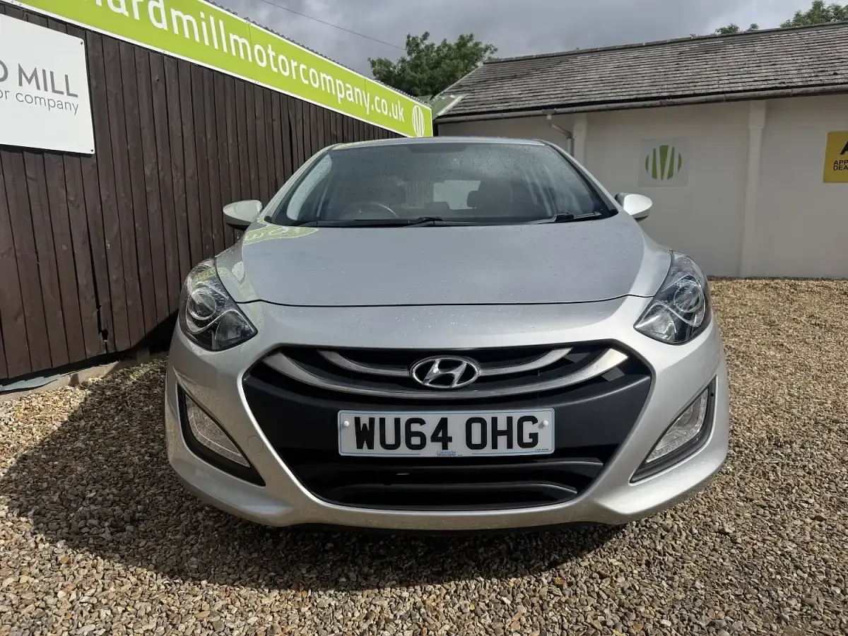 Used Hyundai i30 Active 100 HP (73 kW) 2014 Silver Hatchback